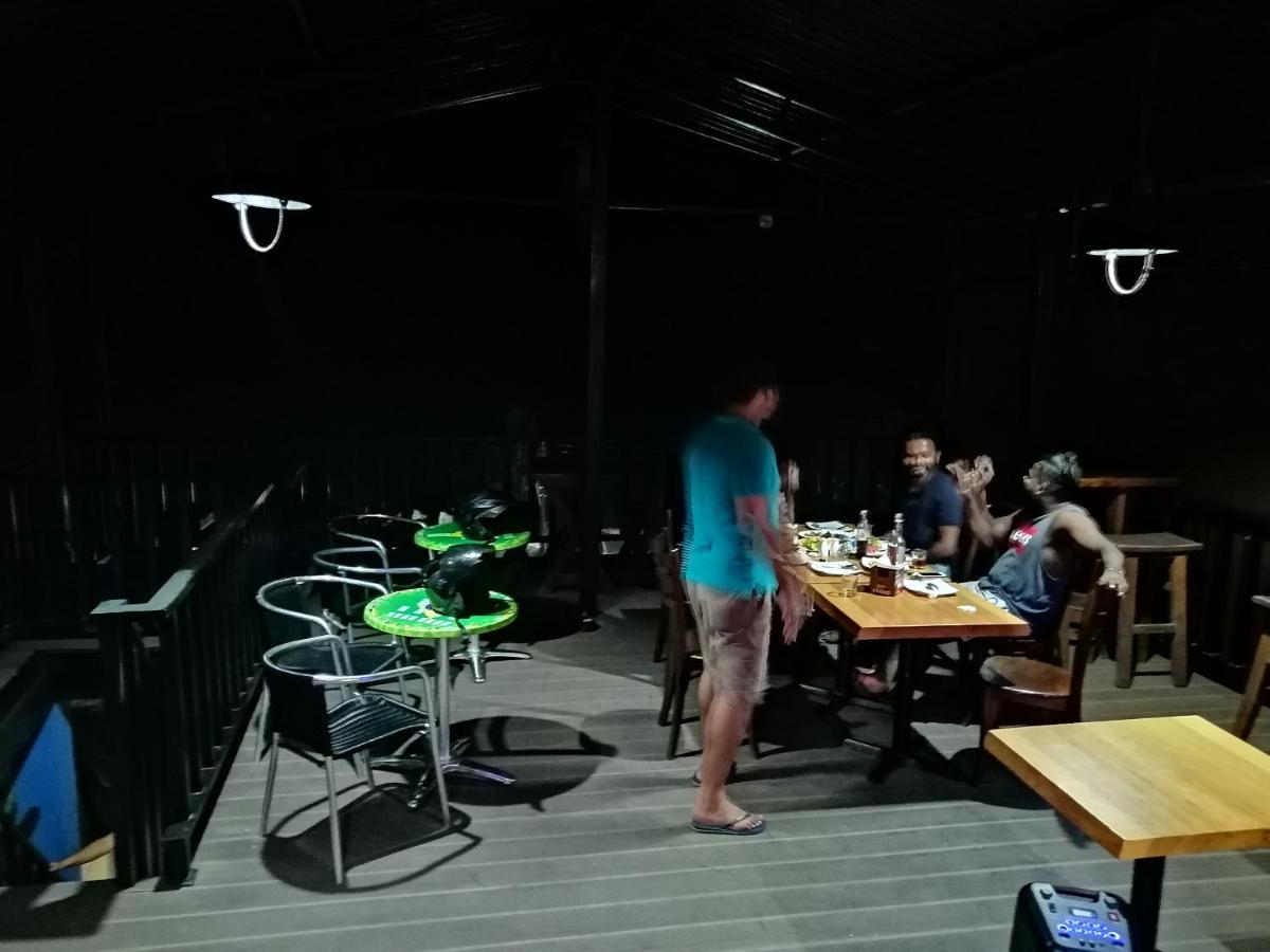 Le Petit Hotel & Restaurant Negombo Ngoại thất bức ảnh