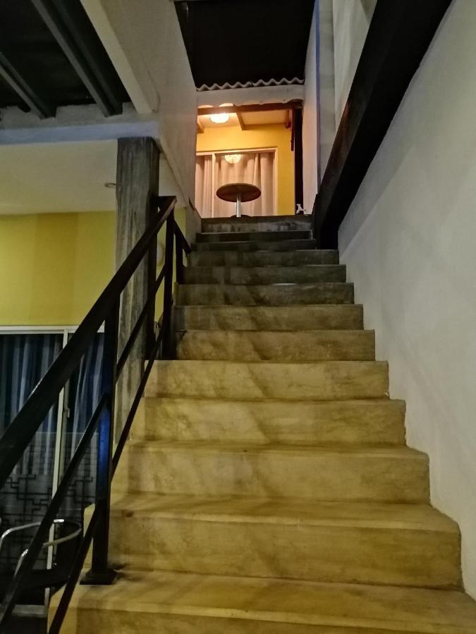 Le Petit Hotel & Restaurant Negombo Ngoại thất bức ảnh