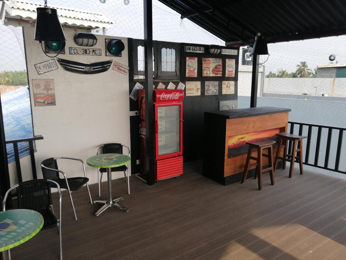 Le Petit Hotel & Restaurant Negombo Ngoại thất bức ảnh