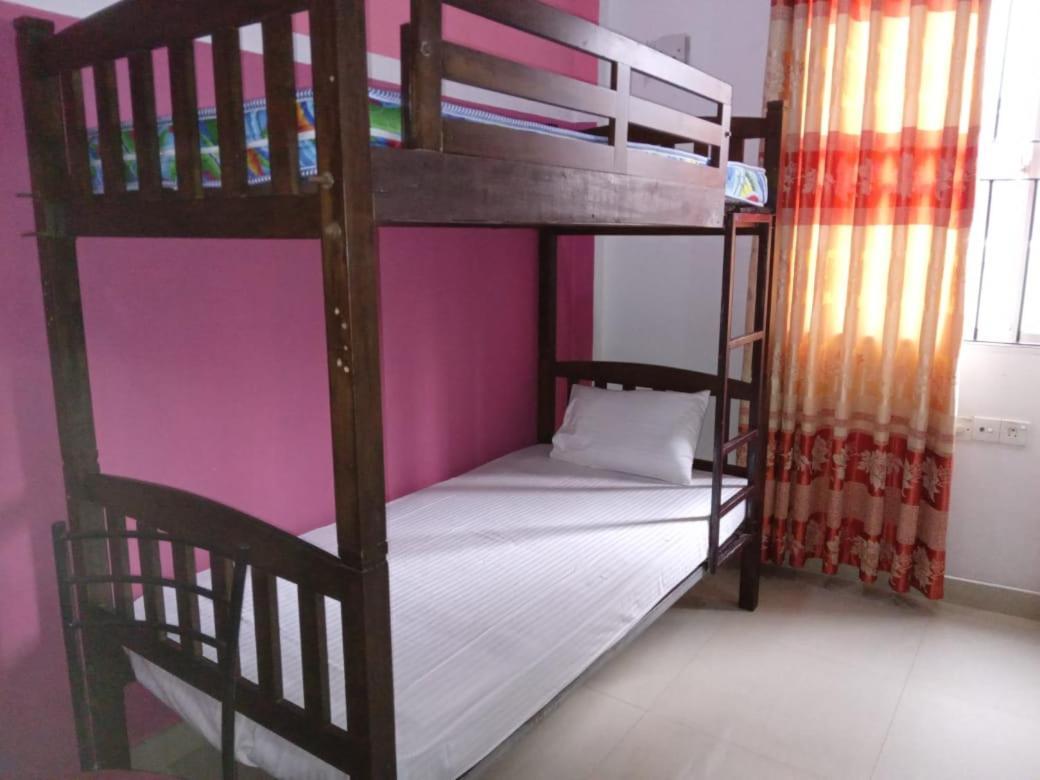 Le Petit Hotel & Restaurant Negombo Ngoại thất bức ảnh